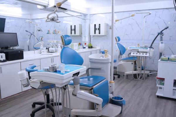 Nước HOCL khử trùng phòng khám